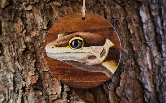 Leopard Gecko - Wood Ornament, Hand Painted Gecko on Wood